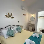 Taxiarchis Aparthotel Sými