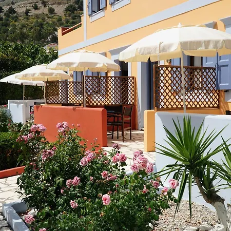 Taxiarchis Aparthotel 2*